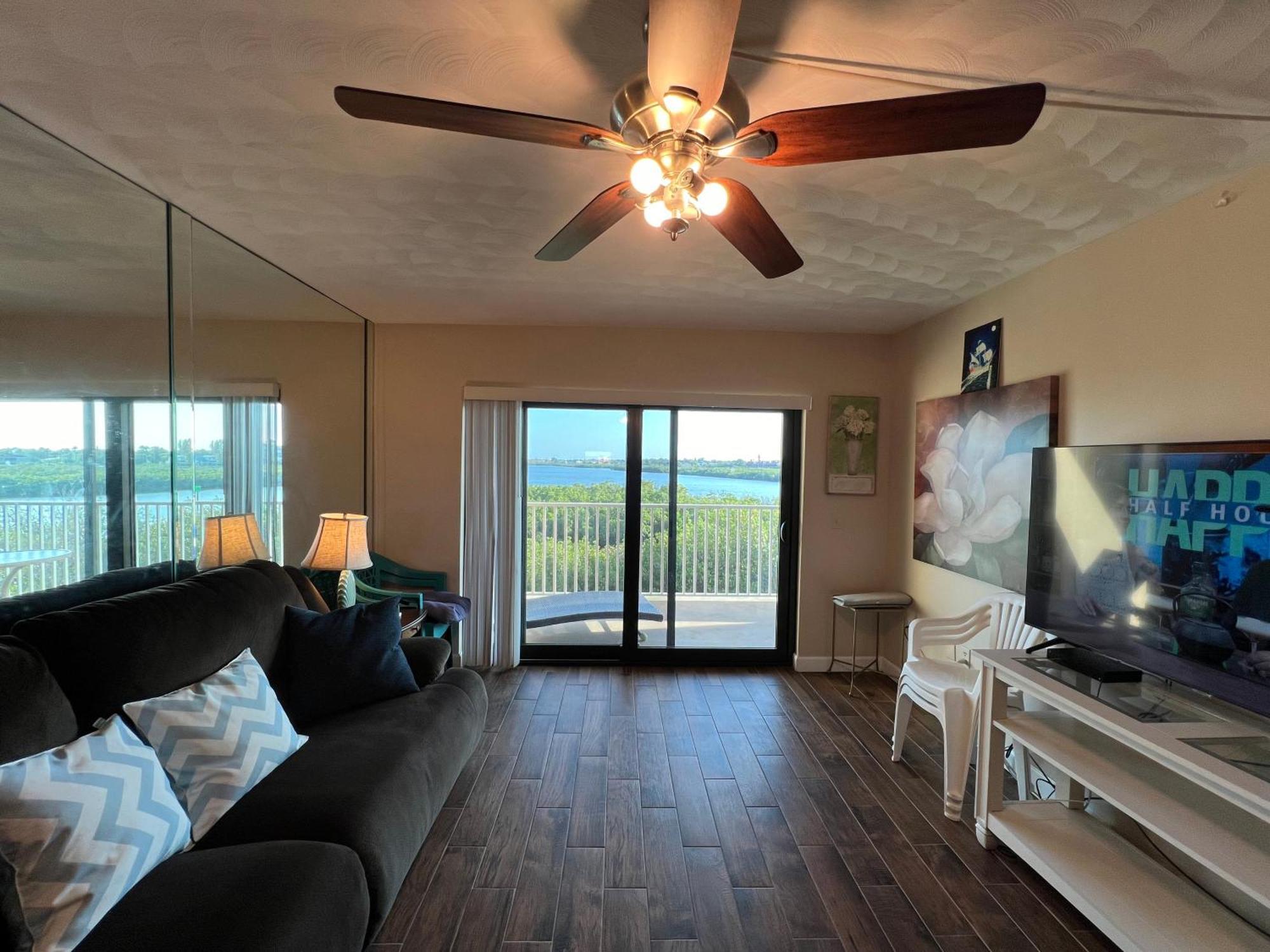 Bayshore Yatch Tennis Condo 2Br 3 Beds, Walking Distance To Beautiful Quite Beach Clearwater Beach Exterior photo
